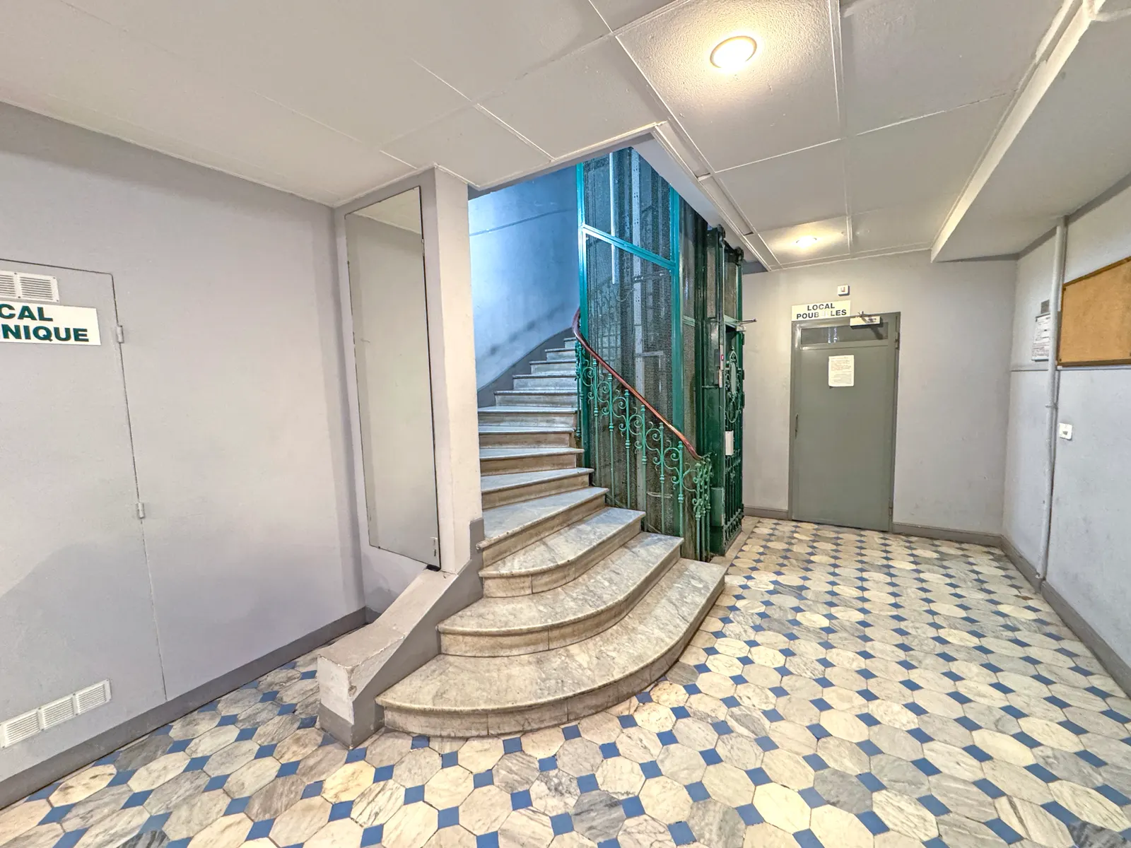 Appartement 2 pièces, Carré d'Or