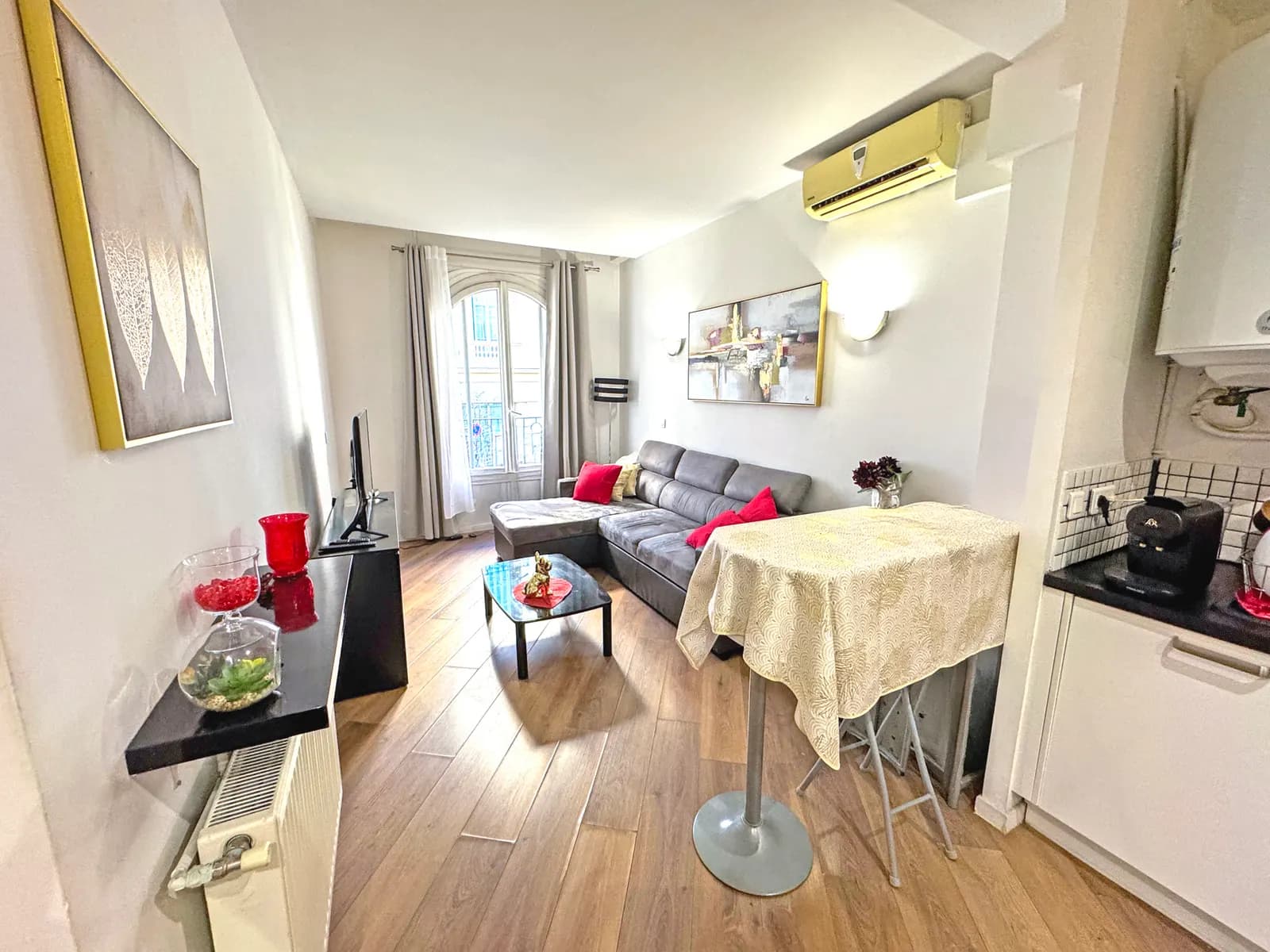 Appartement 2 pièces, Carré d'Or