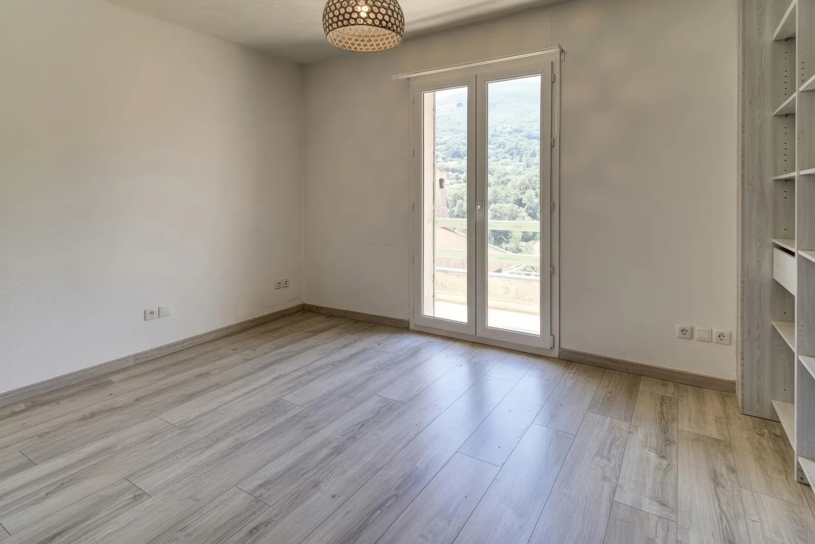 Maison 5 pièces, Carros