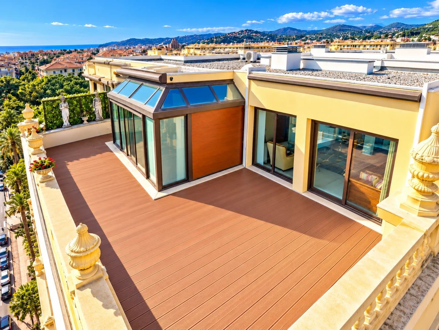 GRAND HÔTEL – DERNIER ÉTAGE – 3 PIÈCES – 113 M² – TERRASSE EXPOSÉE SUD (35,75 M²) – VUE PANORAMIQUE