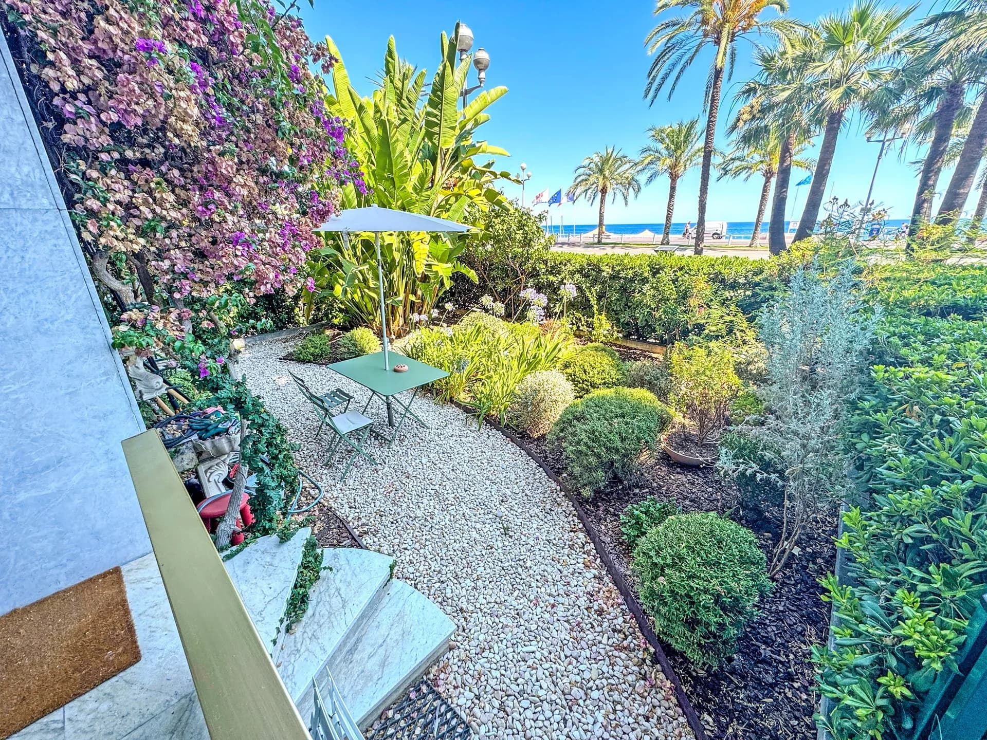 2 pièces avec vue mer de 66m² avec jardin de 55m² - Promenade des Anglais Nice